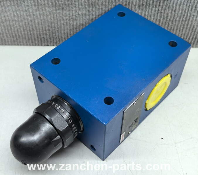 Rexroth R900424172 Pressure Relief Valve DBDS20G1X/200